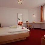 아파트 Bergkristall 세르파우스