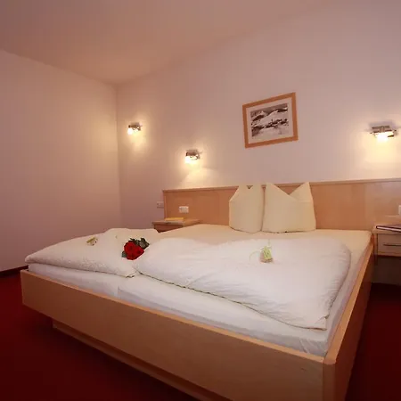 Bergkristall Apartmán *